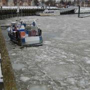 Le port pris par la glace février 2012  